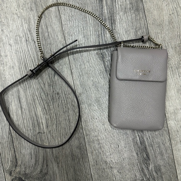 KATE SPADE NEW YORK Veronica Pebbled Phone Crossbody in Gray - Picture 4 of 6